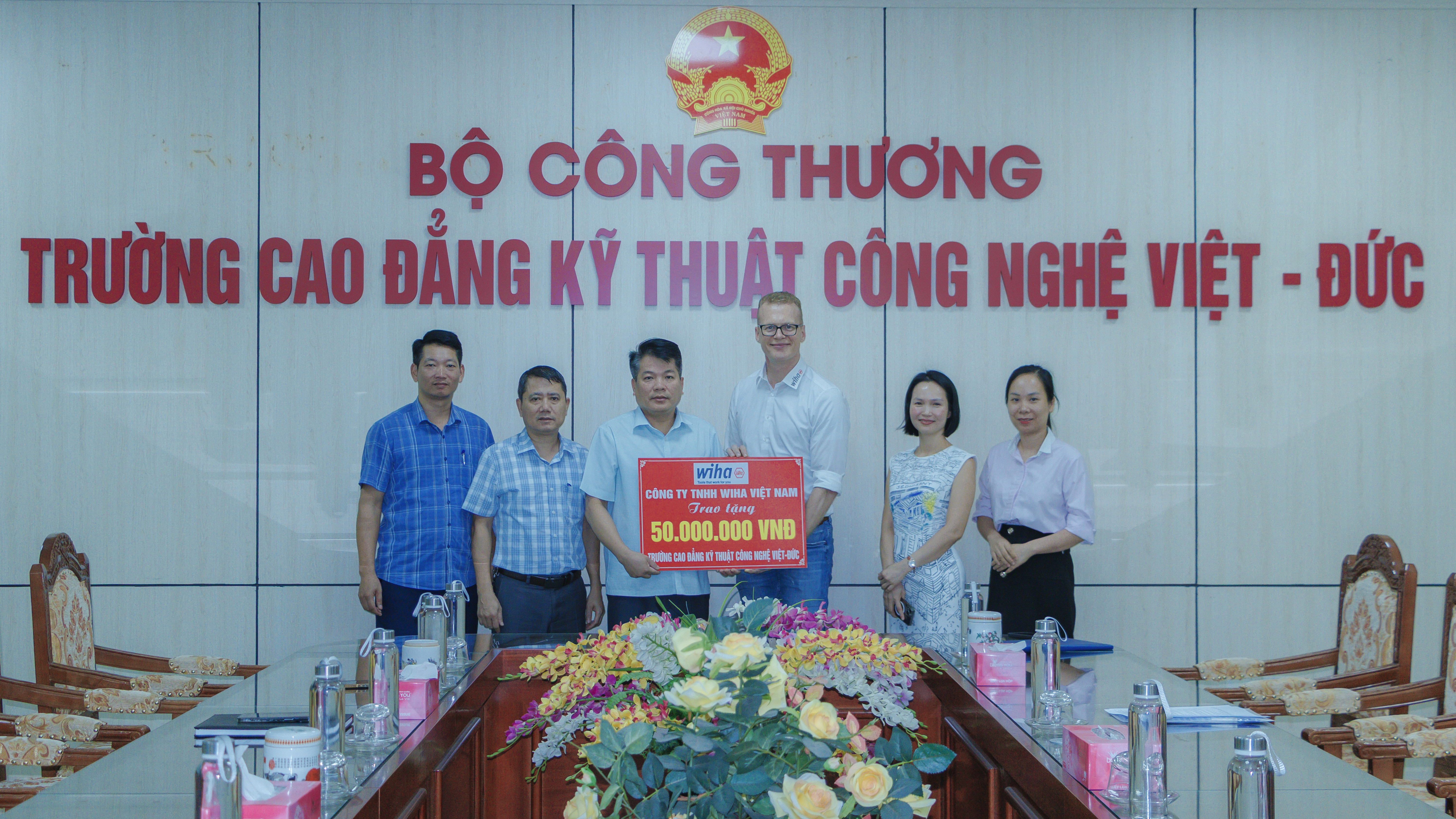 VCTECH - KÝ KẾT THỎA THUẬN HỢP TÁC VỚI CÔNG TY TNHH WIHA VIỆT NAM